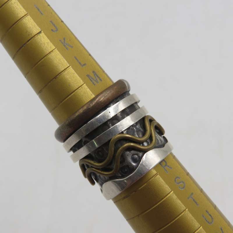 Sterling silver rustic spinner ring - weighs 18.7g