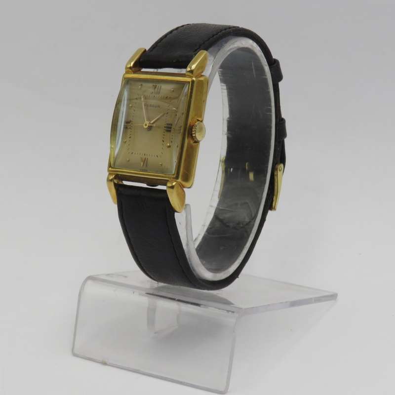 Vintage 18kt Gold Gubelin manual wind watch - working