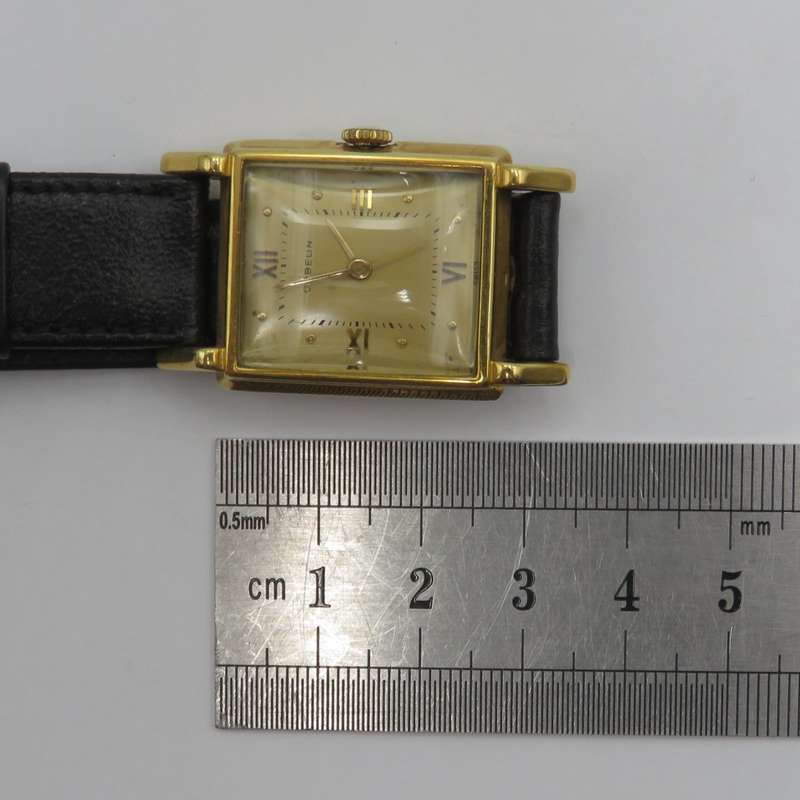 Vintage 18kt Gold Gubelin manual wind watch - working