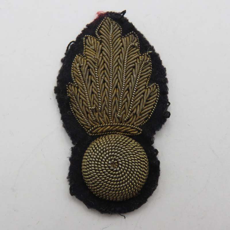 WW2 Royal Artillery Bullion badge
