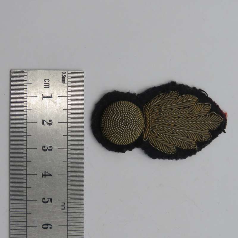 WW2 Royal Artillery Bullion badge