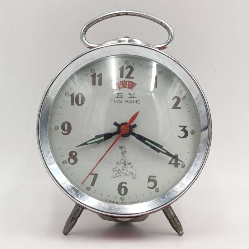 Vintage Five Rams mechanical bedside alarm clock - runs and stops