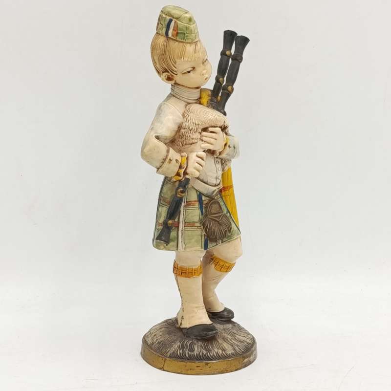 Vintage Scottish Piper figurine - Depose Italy 503