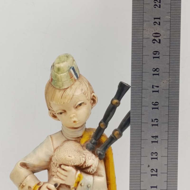 Vintage Scottish Piper figurine - Depose Italy 503