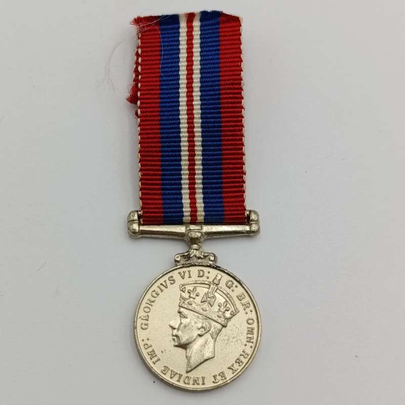 WW2 War medal miniature