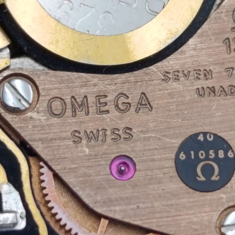 Omega 1976 Seamaster Quartz men's watch - very good working condition with box and papers