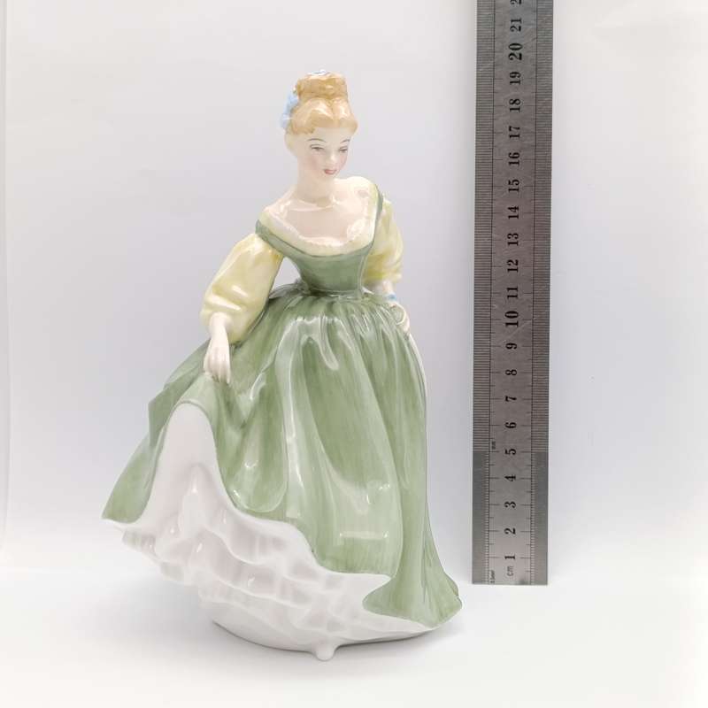Royal Doulton Fair Lady HN2193 porcelain figurine