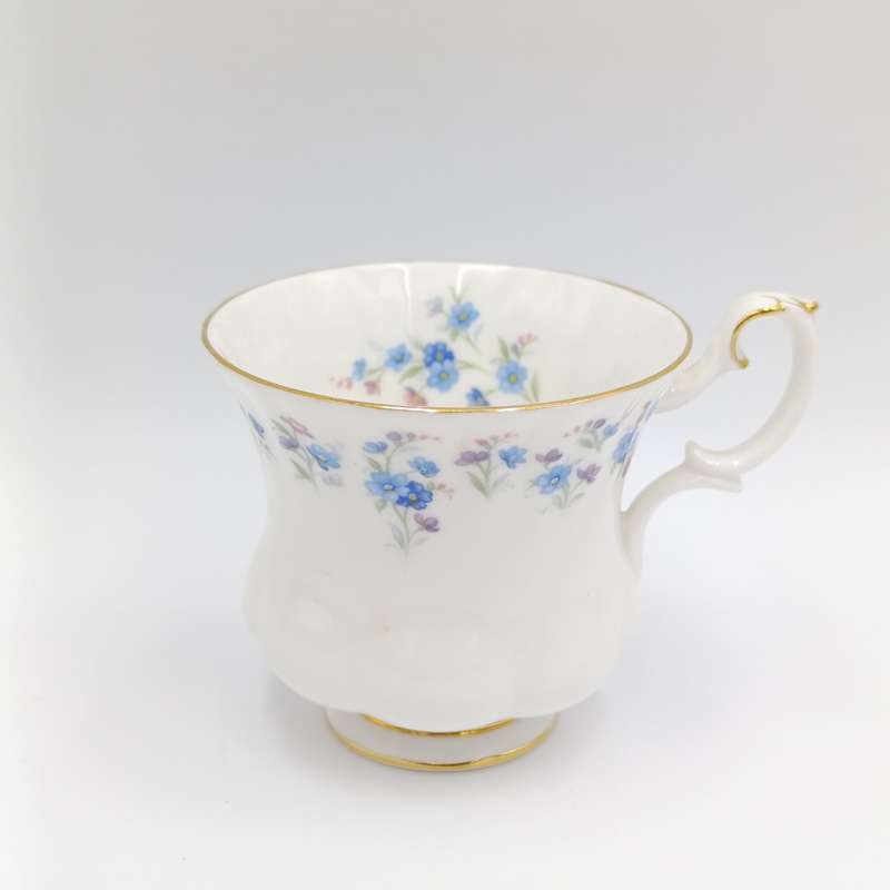 Royal Albert Memory Lane duo