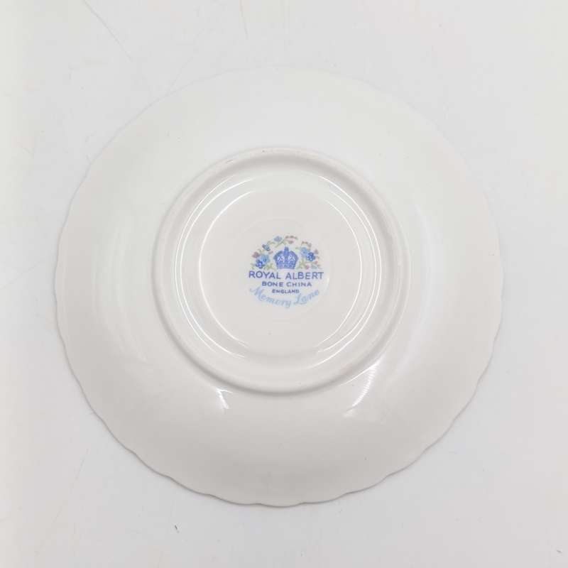Royal Albert Memory Lane duo