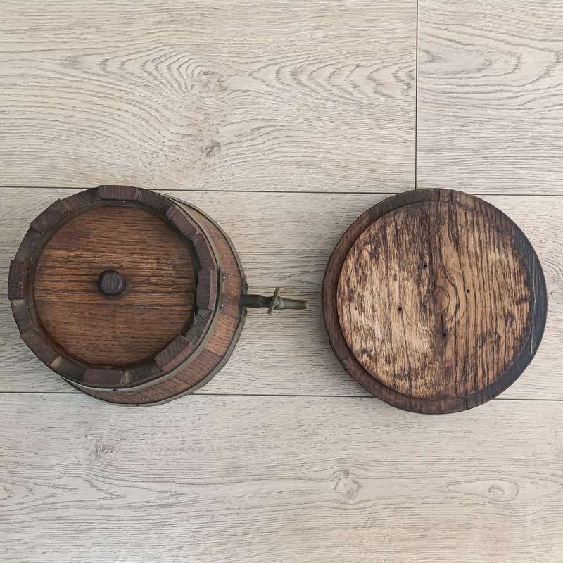 Vintage Castle shaped wooden wine barrel