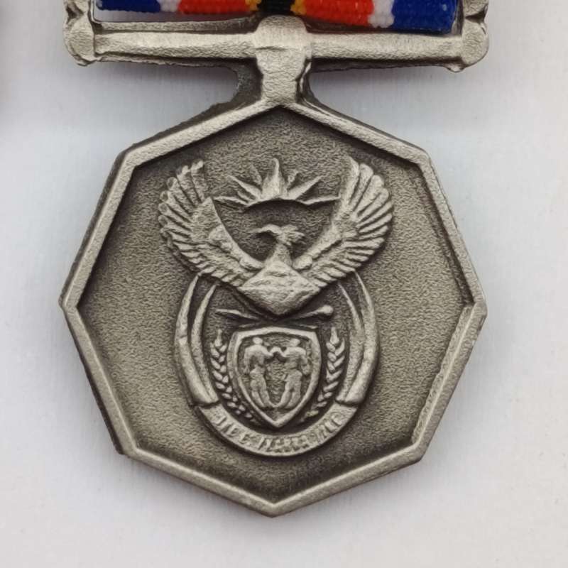 SANDF Tshumelo Ikatelaho medal plus miniature #2279