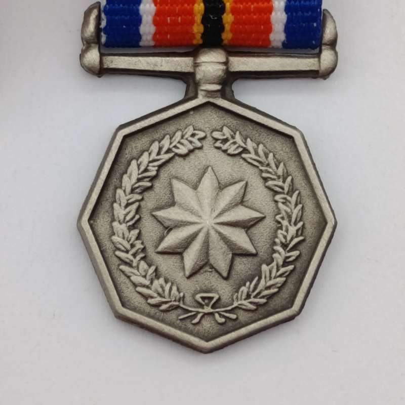 SANDF Tshumelo Ikatelaho medal plus miniature #2245