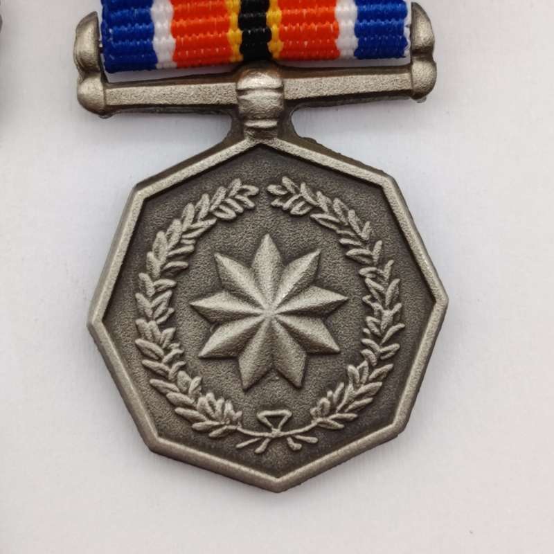 SANDF Tshumelo Ikatelaho medal plus miniature #2279