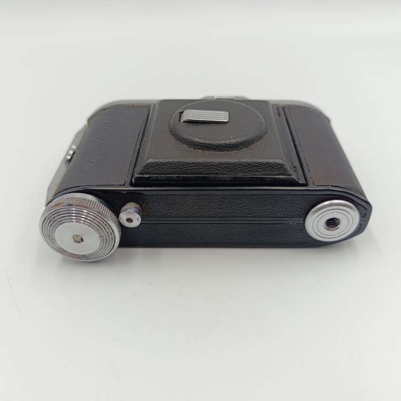 Vintage 1950`s Balda Baldinette 35mm camera with Baltar 1:2.9 / 50mm lens - top turning knob