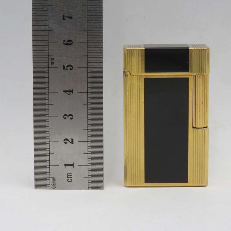 Original vintage DuPont goldplated pocket lighter - Working - serial Z8FE10