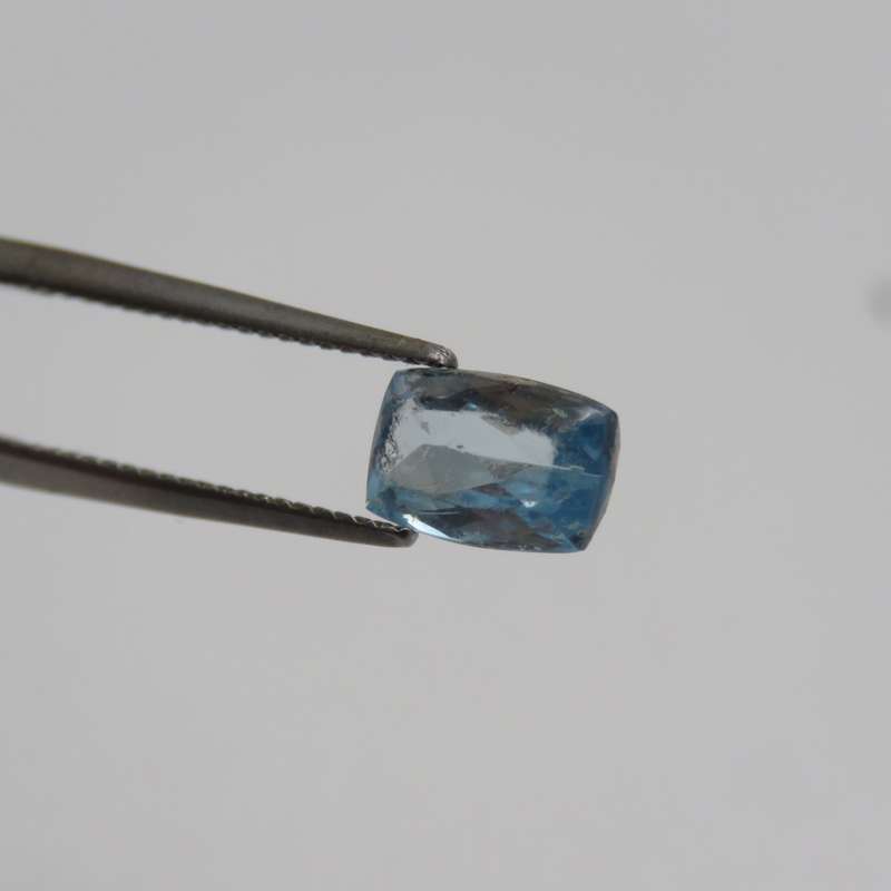 Rectangular Aquamarine of 1,468ct with GEMLAB certificate