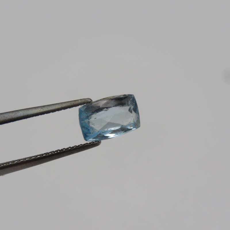 Rectangular Aquamarine of 1,468ct with GEMLAB certificate
