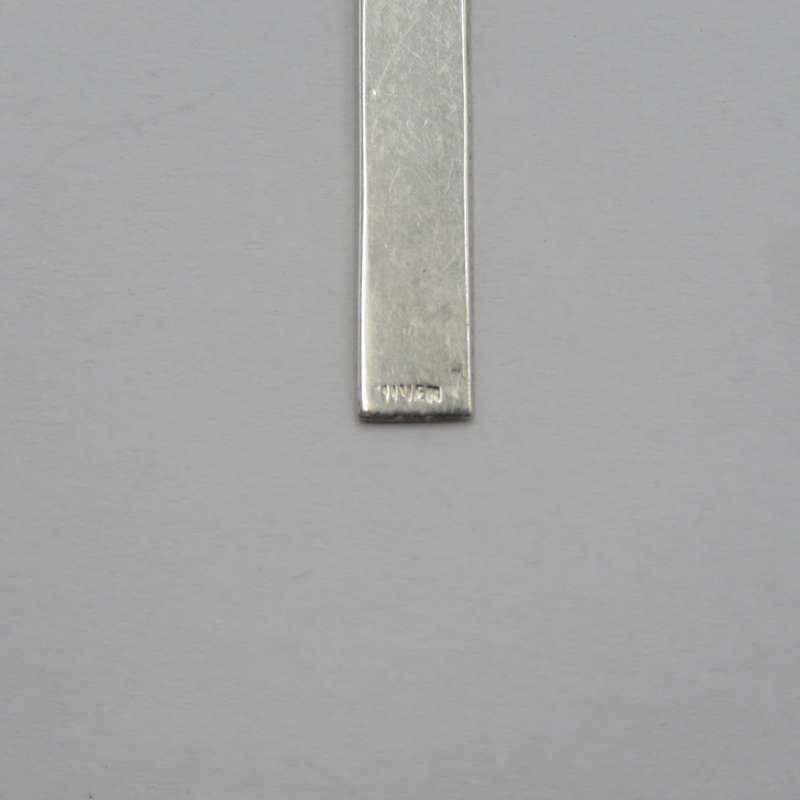 Vintage silver large cross pendant - weighs 3,2g