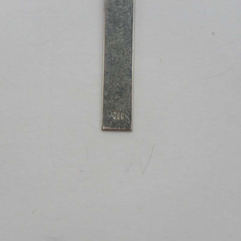 Vintage silver large cross pendant - weighs 3,0g