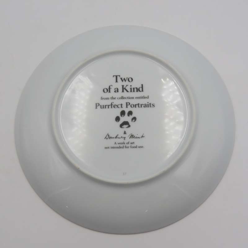 Two of a kind - Purrfect Portraits collection porcelain plate - Made by the Danbury Mint