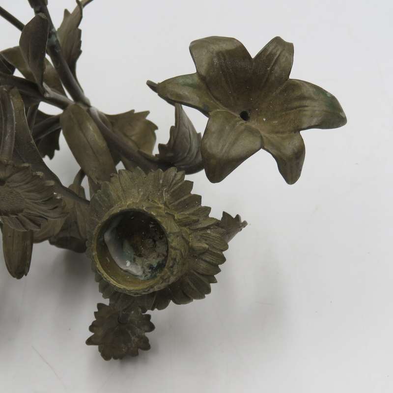 Vintage brass flower bouquet candle holder