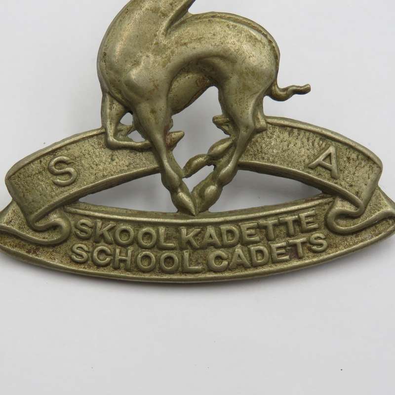 SA School cadets cap badge