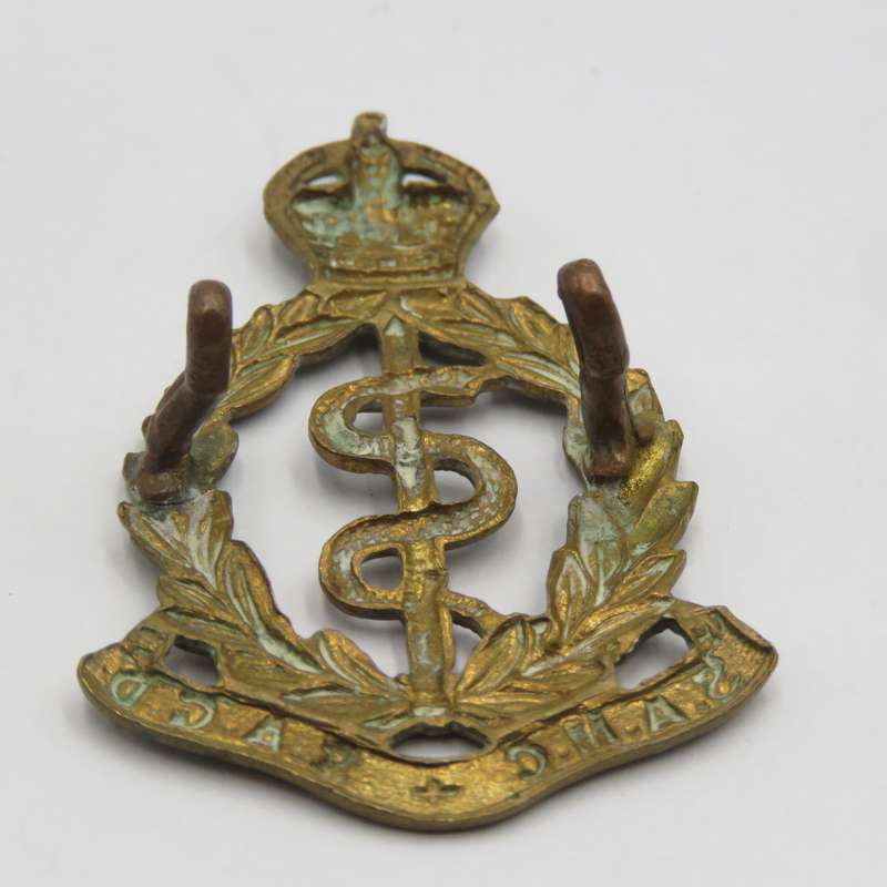 WW2 SA Medical Corps beret / collar badge