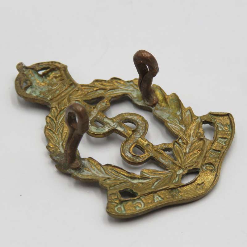 WW2 SA Medical Corps beret / collar badge