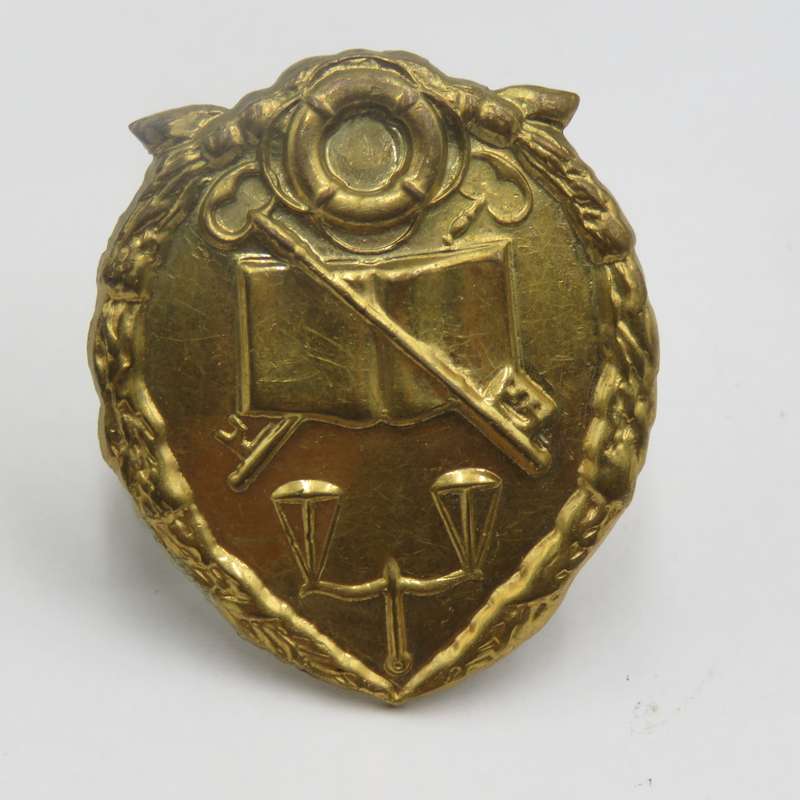SA Prison services cap and collar badges set