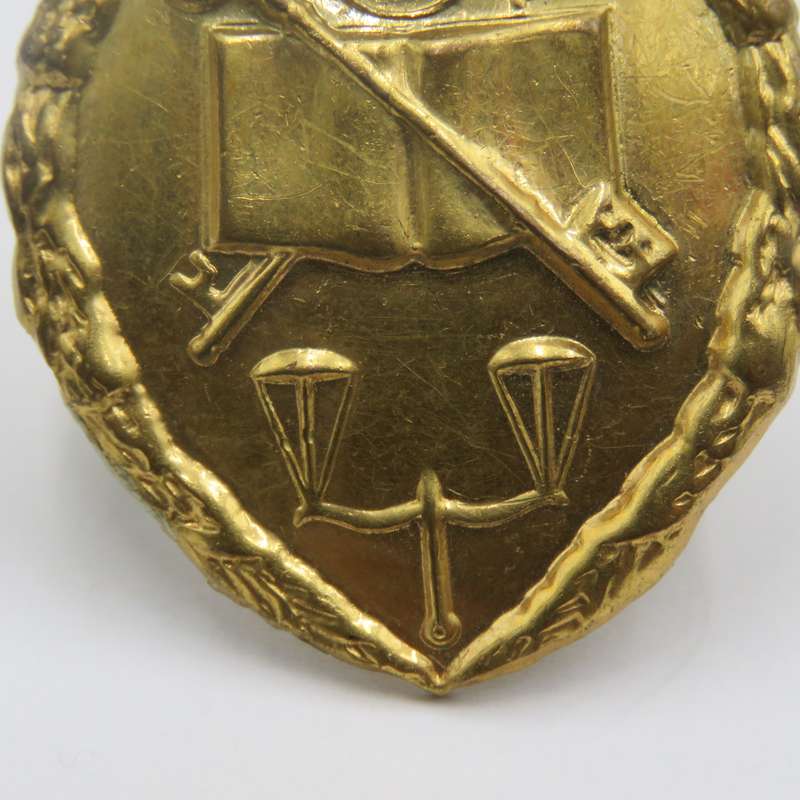 SA Prison services cap and collar badges set