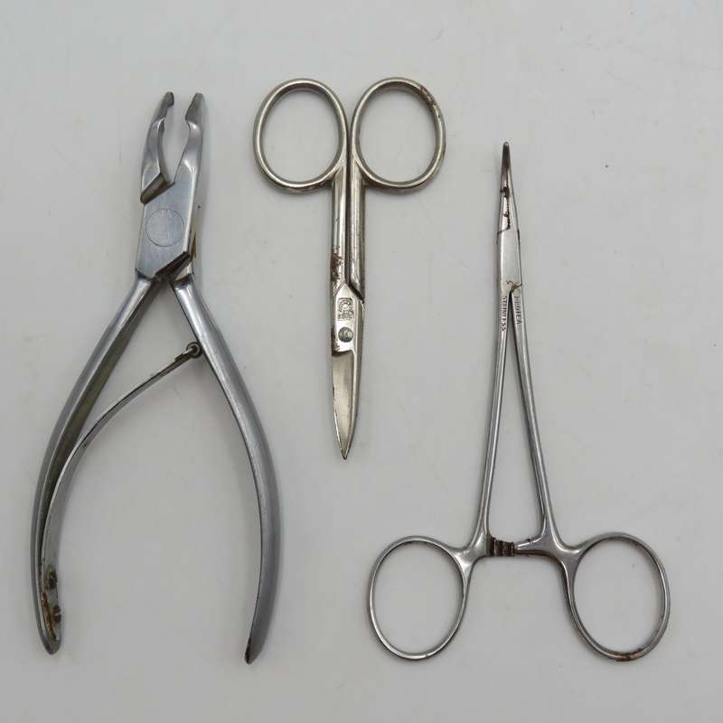 Lot of 10 Dentist and Doctors Tools - Stainless steel