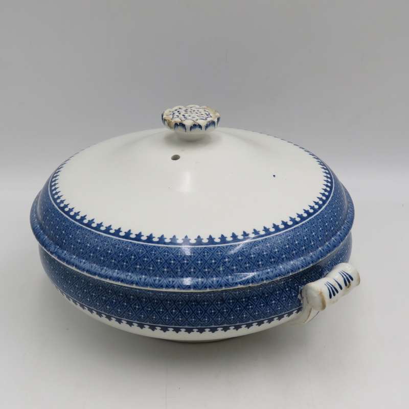 Antique  Lynn Wedgwood Etruria serving bowl with lid - lid handle chipped.