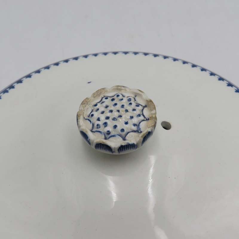 Antique  Lynn Wedgwood Etruria serving bowl with lid - lid handle chipped.