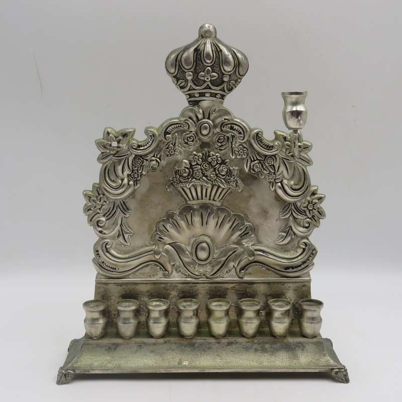 Vintage Hanukkah Menorah with 8 candles and Royal crown - including one shamash