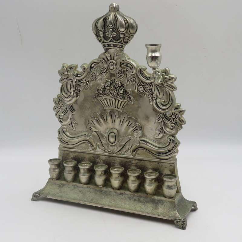 Vintage Hanukkah Menorah with 8 candles and Royal crown - including one shamash