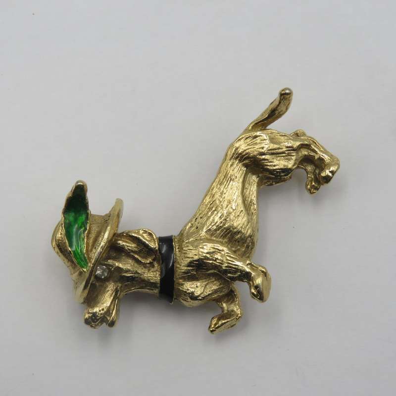 Beautiful gold colour Dachshund brooch