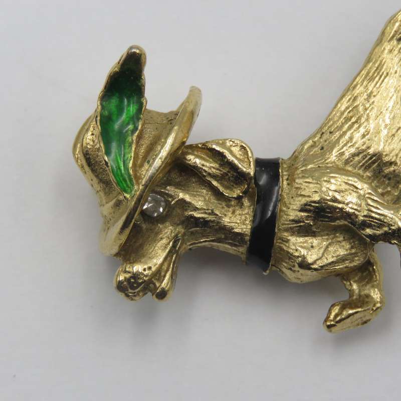 Beautiful gold colour Dachshund brooch