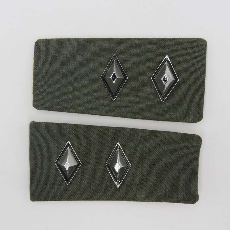 Pair of SWATF Lieutenant rank epaulettes