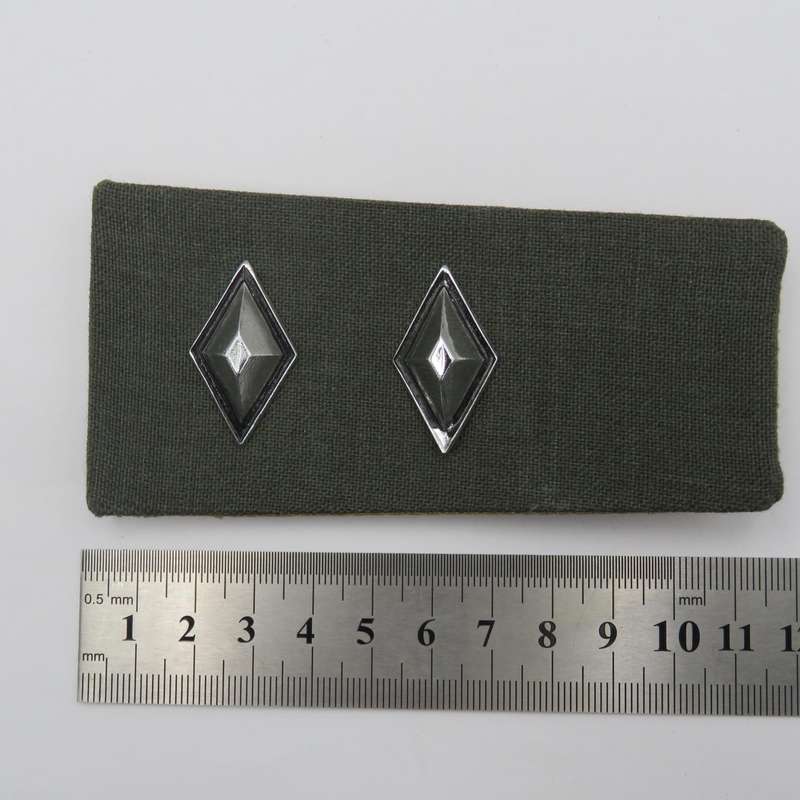 Pair of SWATF Lieutenant rank epaulettes