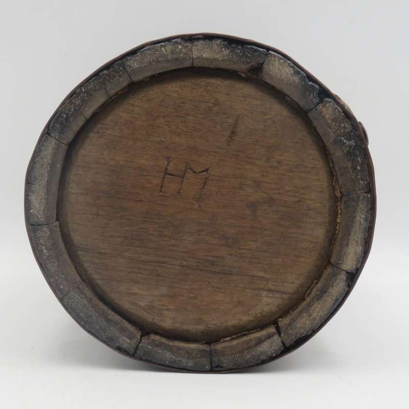 Vintage wooden pail bucket with lid