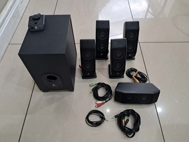Logitech X-540 5.1 Surround Sound Speaker System with Subwoofer