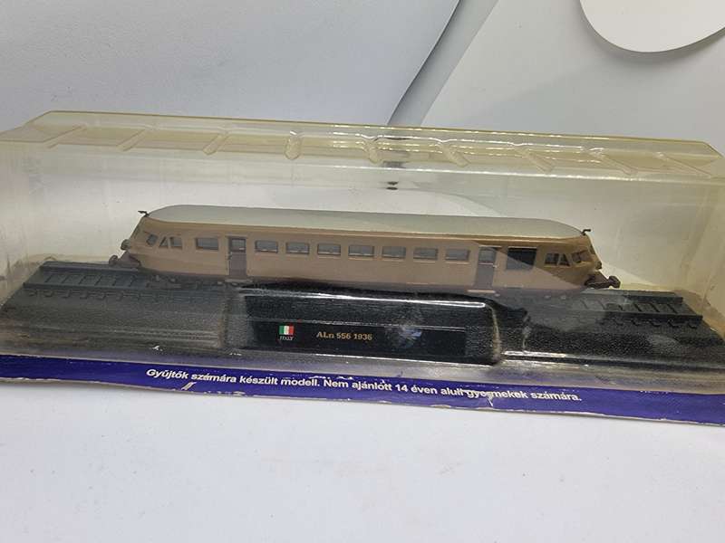 Vintage AmerCom Collectors Model Italian Train ALn 556 "Lattorina" 1936