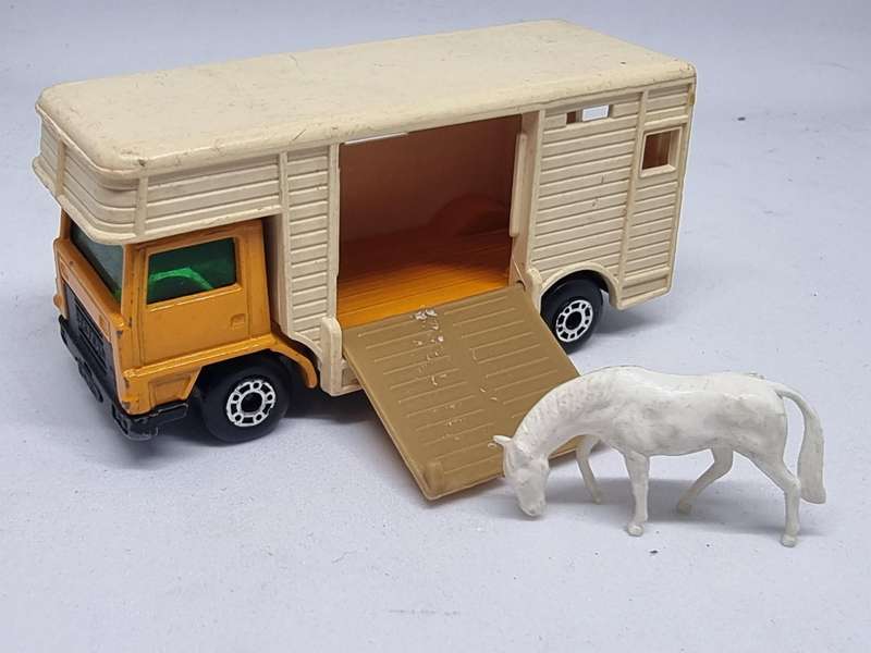 Vintage Matchbox Superfast Horse Box with Horse
