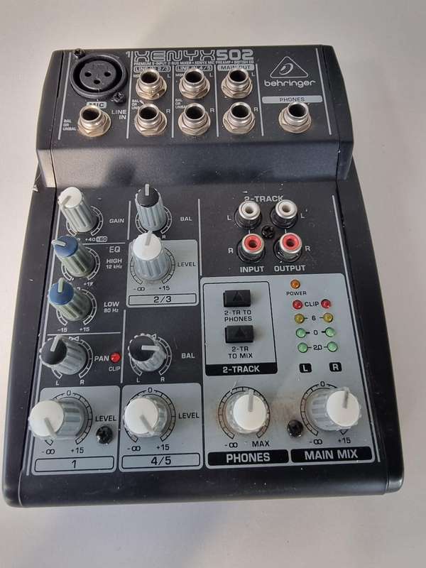 Behringer Xenyx 502 Premium Mixer