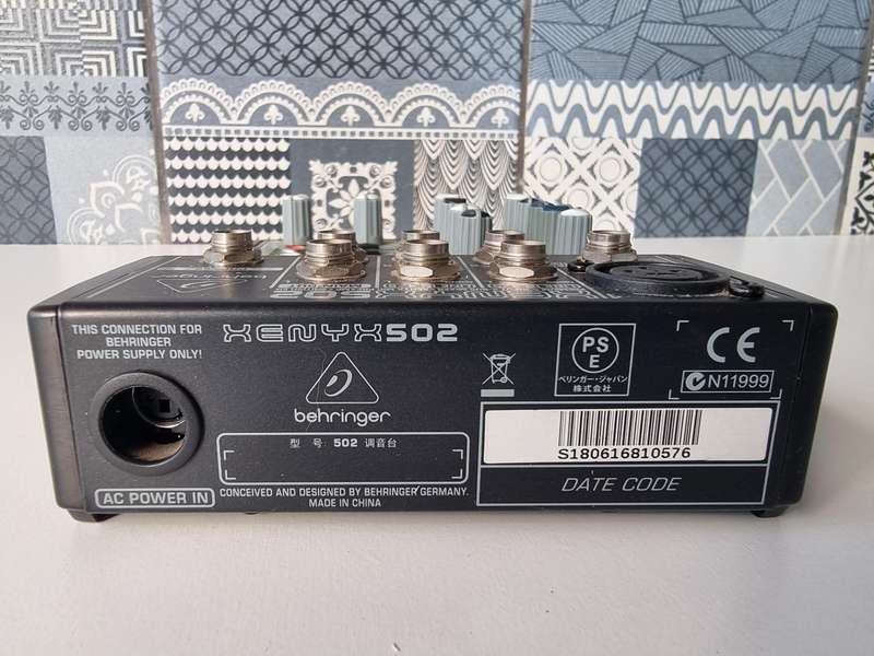 Behringer Xenyx 502 Premium Mixer