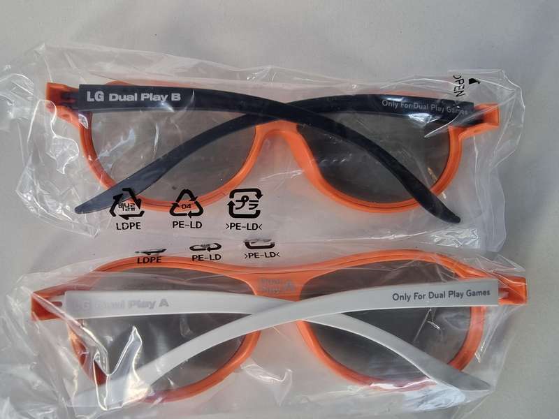 LG Dual Play Game Glasses