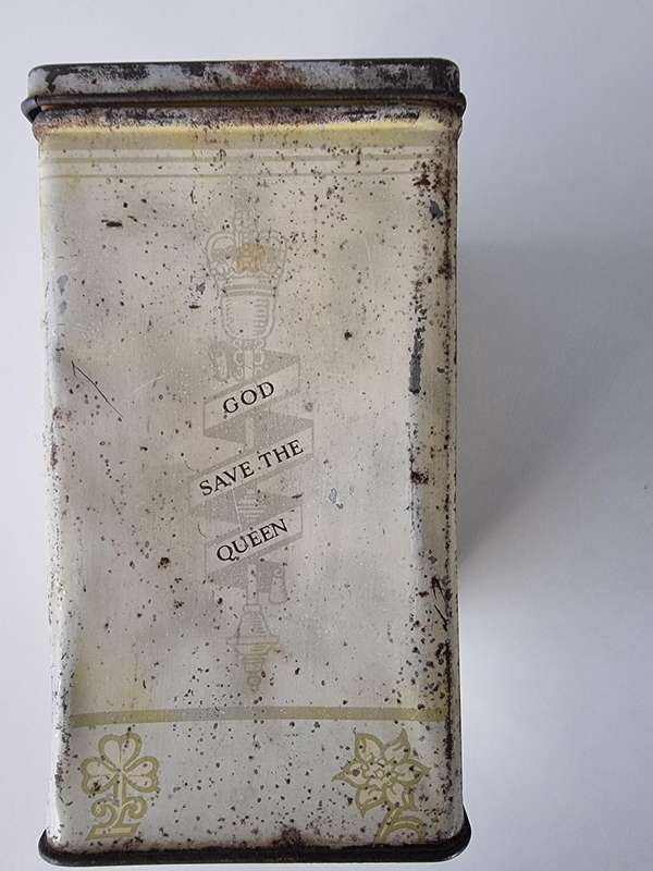 Vintage Queen Elizabeth II Coronation Commemorative Tin 1953