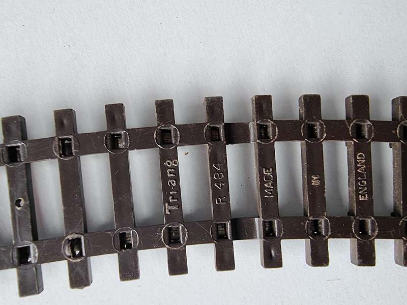 Vintage Tri-Ang HO Scale Train Tracks - 24pcs