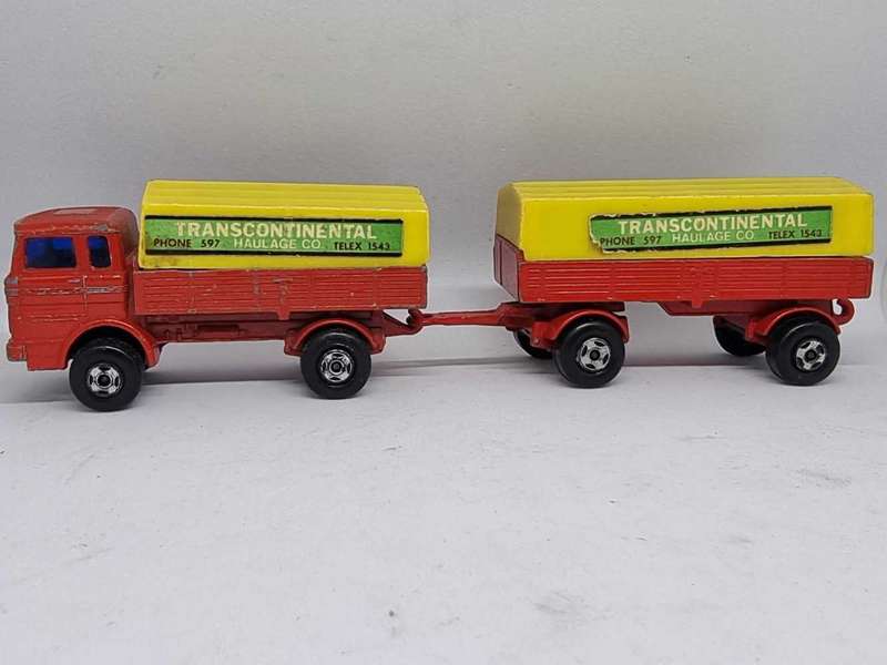 MATCHBOX TP 15 MERCEDES TRUCK & TRAILER