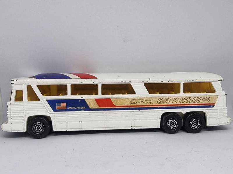 CORGI JUNIORS GREYHOUND MC - 8 AMERICRUISER Bus Die Cast Made in GT. Britain